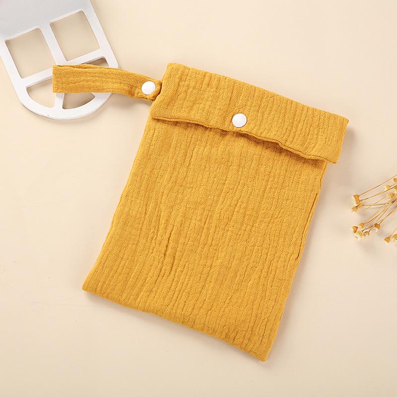 European and American Popular Multifunctional Mommy Bag: Outdoor Diaper, Baby Bottle, and Stroller Organizer.