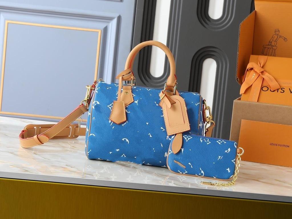 Trendy Mini Keychain Coin Purse & ID Card Holder