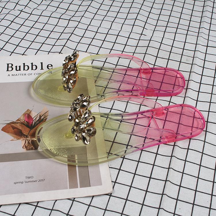 Yuzhihao Women s Gradient Flat Flip-Flops: Stylish Summer Beach Thong Sandals 38
