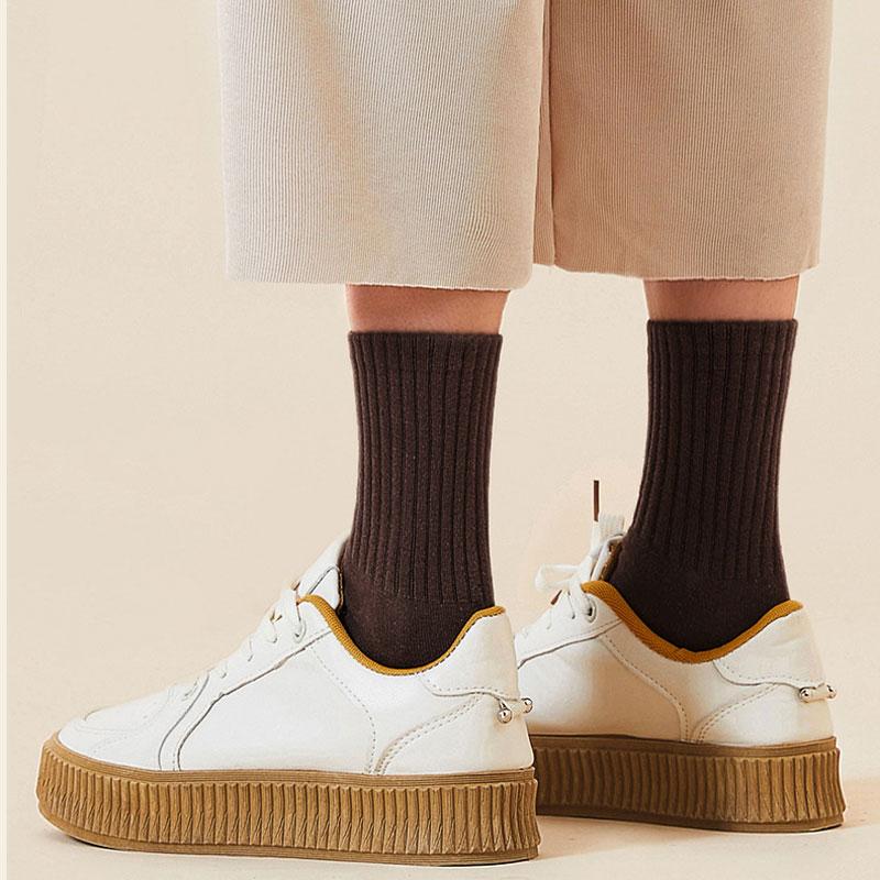 Women White Cotton Socks Winter Mid Tube Solid Color Sports Socks Harajuku Korean Style