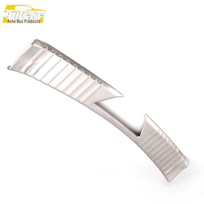 Saab X35 Tylna Płyta Ochronna: Ochraniacz klapy bagażnika ze stali nierdzewnej z ozdobną jasną listwą