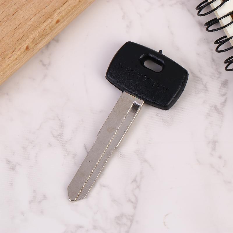 Motorcycle Key Uncut Blank Replace Keys For Victory Jackpot Judge Hammers Standard Cruiser Sport Cruiser Deluxe Cruiser
