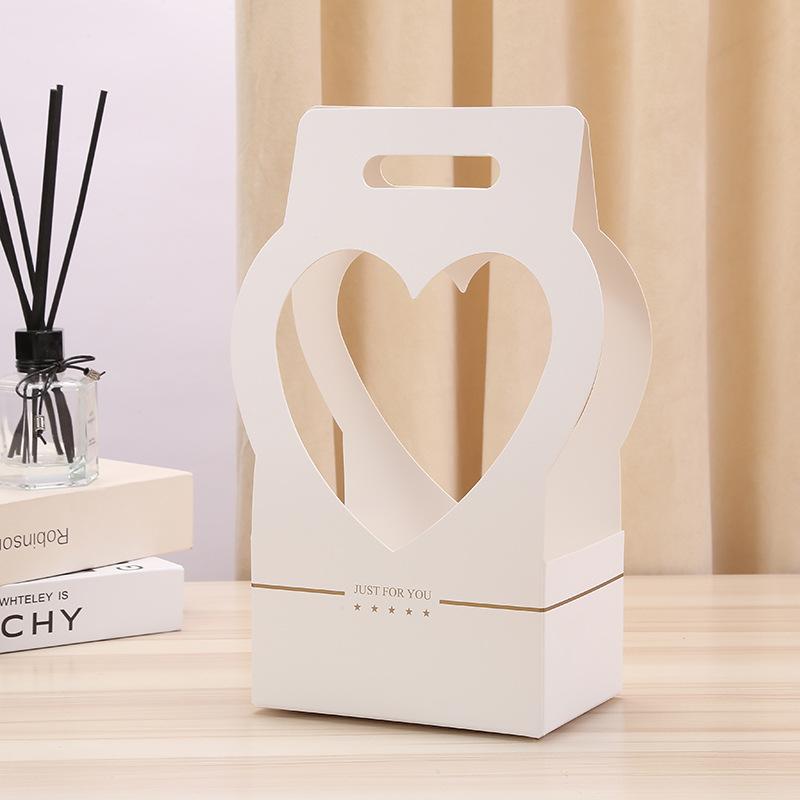 Mother's Day Handheld Flower Basket Hollow - Hearted Flower Arrangement Boxes: Ideal Gift Boxes for Florists and Flower Bouquets On Festive Occasions