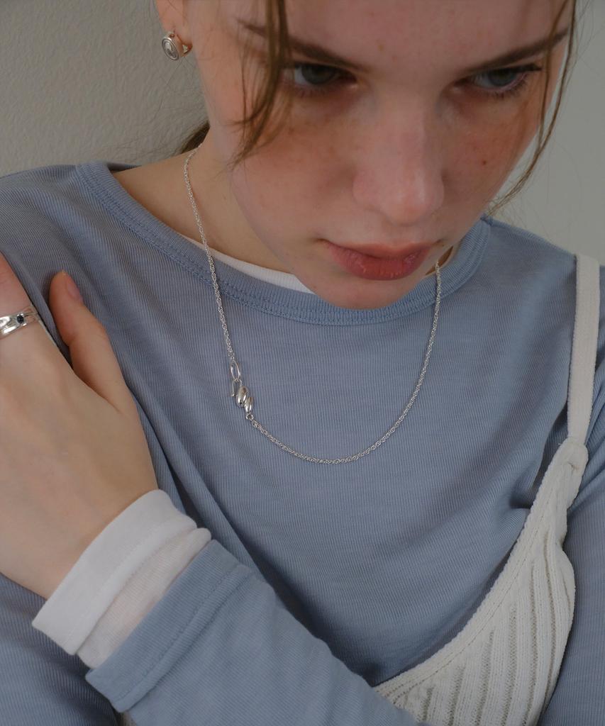 Reve Eggs Hoop Necklace