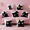 Housse de Coussin Oreiller Chaton Noir Tête de Chat Art Minimaliste Mignon Créatif Tissu Doux Respectueux de la Peau Fermeture Éclair Cachée