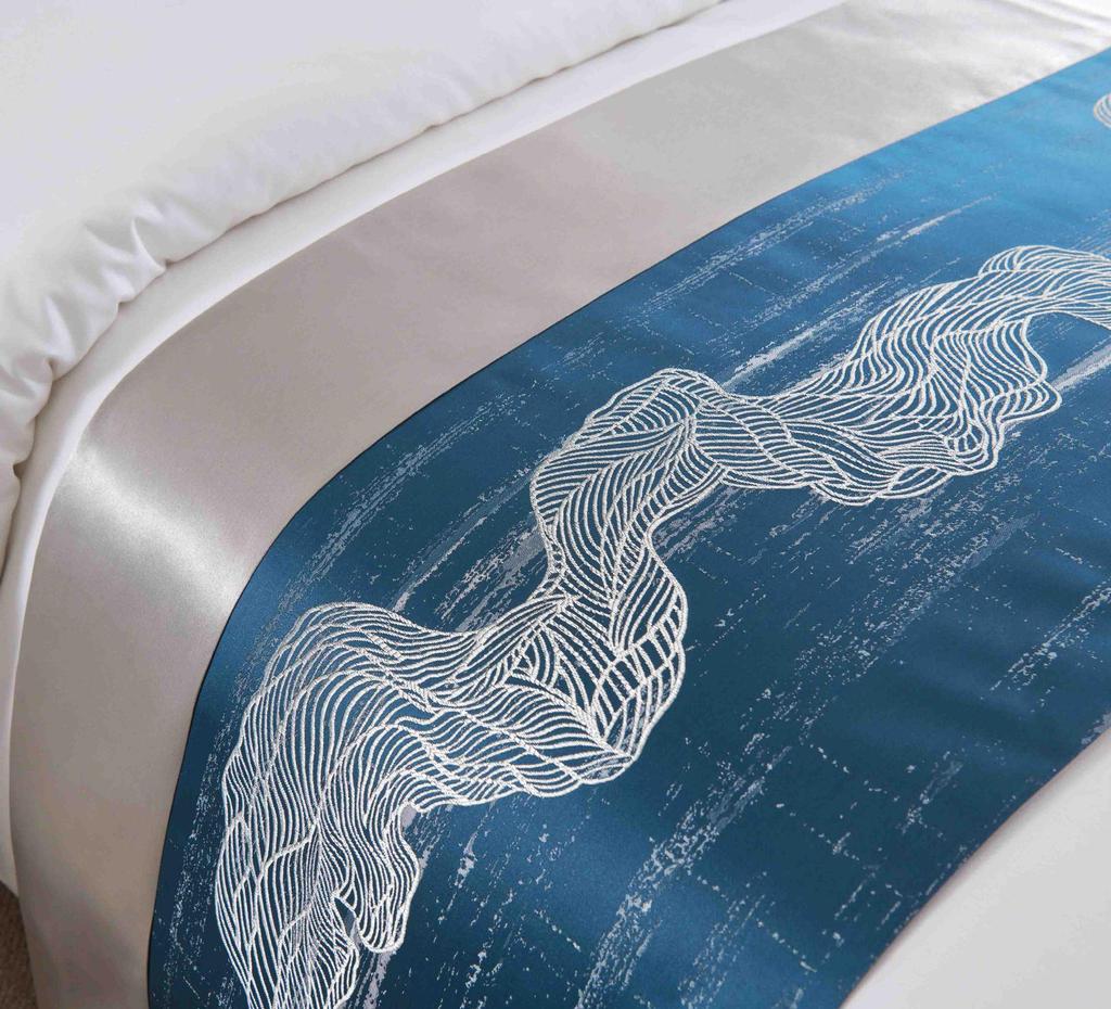 Luxury Hotel Bedding and Towel Set for Parent-Child Rooms