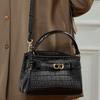 Crocodile Pattern Fashionable Women's Bag 2025 New Small Square Bag Handheld Versatile Bag Retro High-Quality Texture Single Shoulder Crossbody