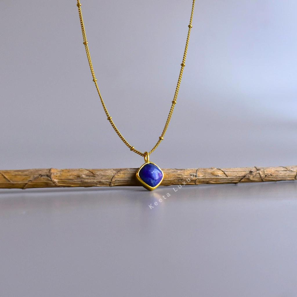 Collana elegante in lapislazzuli naturale oro 14K collana a strati a forma di cuscino per donna blu Cristallo curativo gioielli per ufficio e uso quotidiano