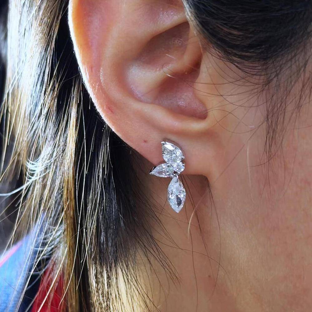 S925 Sterling Silver White Gold-Plated Water Drop Zircon Stud Earrings with Vintage Leaf Design 925 Silver