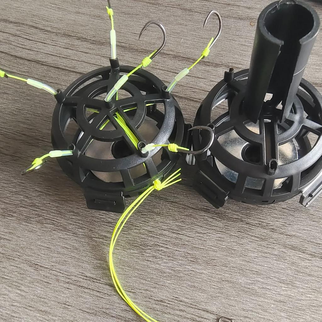 2pcs Anti-Bottom Fishing Rig Set Professional String Hook Bait Cage with 6 Hook Anti Winding Line Group Feeder Sinker