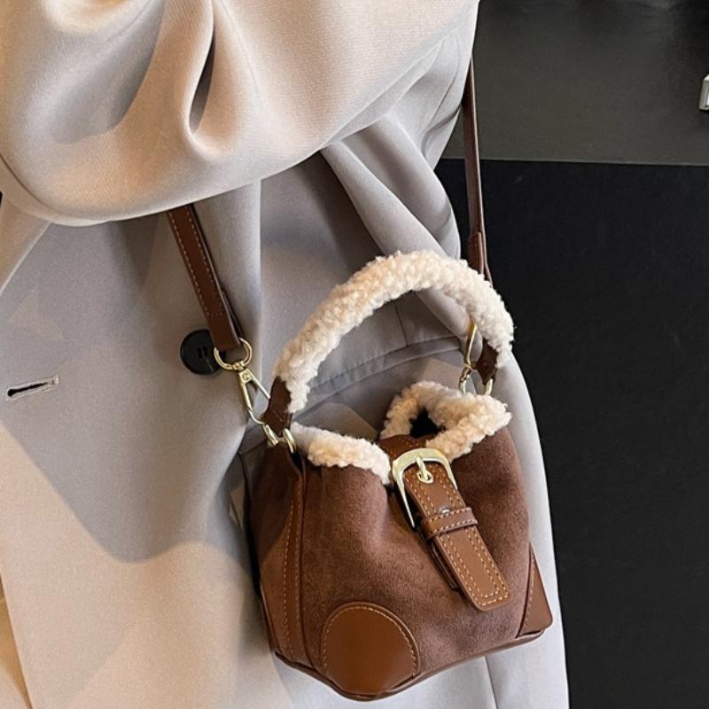 Retro Women's Bucket Bag Elegant Fashi Versatile Winter Shoulder Bag Handbag Simple Textured New 2026 Cute Warm Crossbody Bag