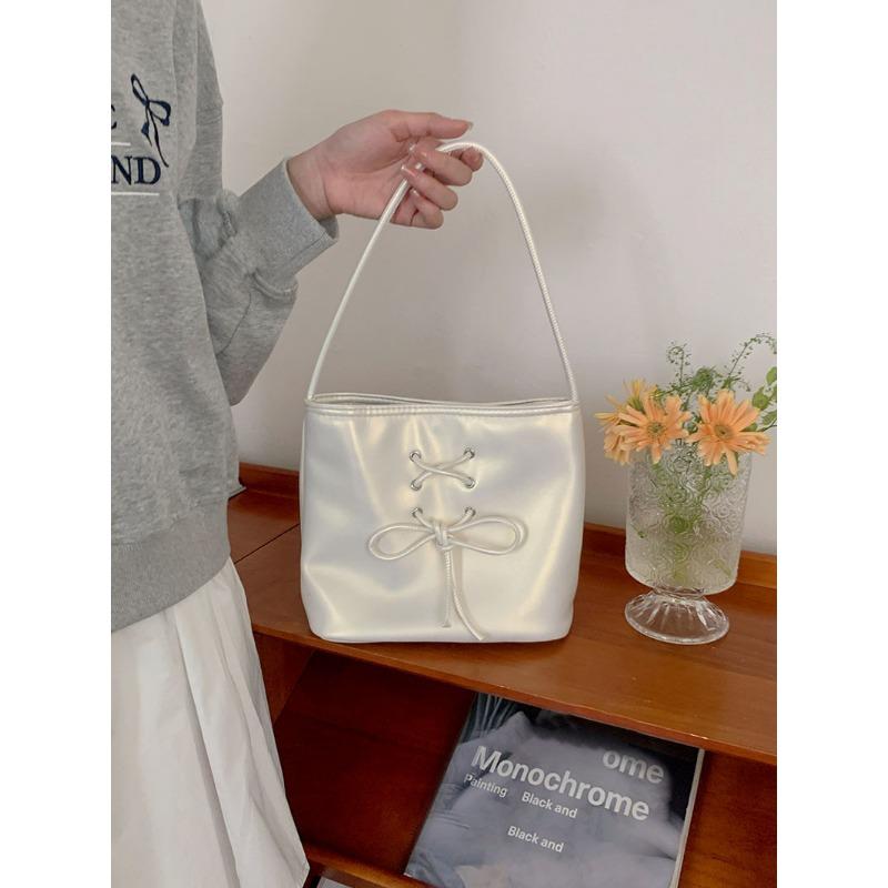 Korean Niche Portable Grandma Bag for Women New Trendy and Fashionable Sweet Armpit Bag One-shoulder Bucket Bag