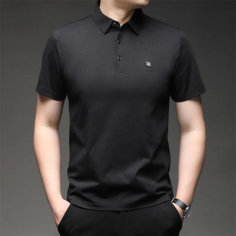 Neues Herren Business Casual Kurzarmhemd mit Abzeichen Einfarbiges Poloshirt Modisch Atmungsaktiv Bequem Vielseitiges Oberteil