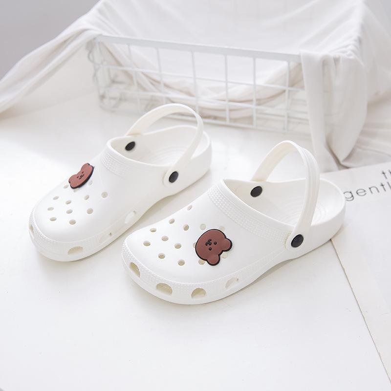 Neue Erdbeer-Lochschuhe Damen Sommer Mode Mädchen Niedlich Oberbekleidung Strandsandalen Taschenkopfschuhe Rutschfeste Hausschuhe Damen