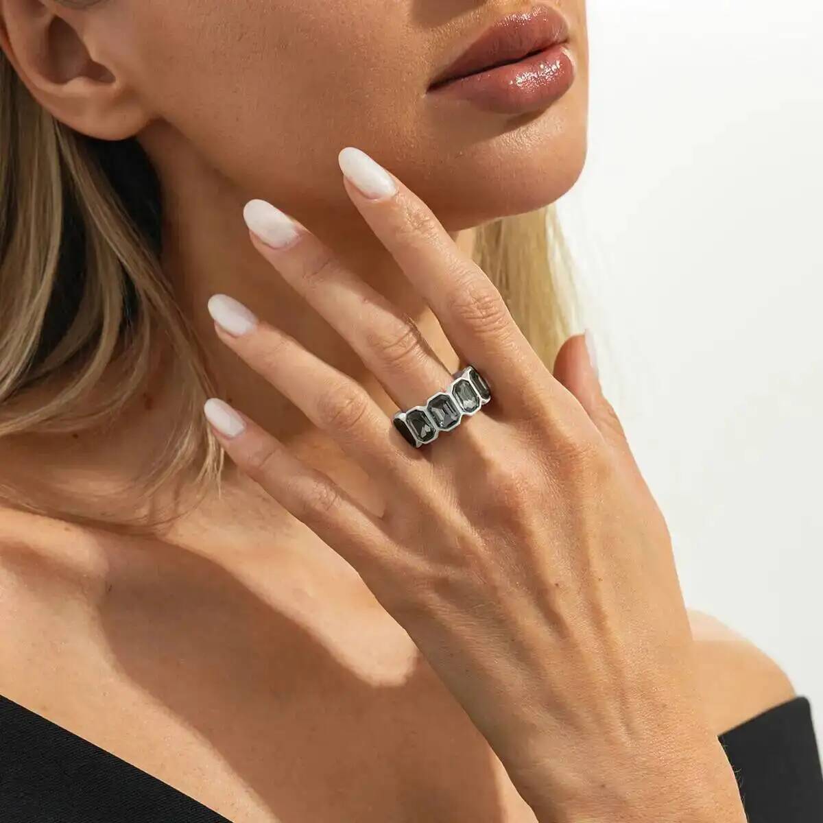 

SHIXIN Trendy Punk Grey Crystal Open Ring for Women 2026 New Goth Adjustable Finger Rings Jewelry Couple Daily Party Accessories