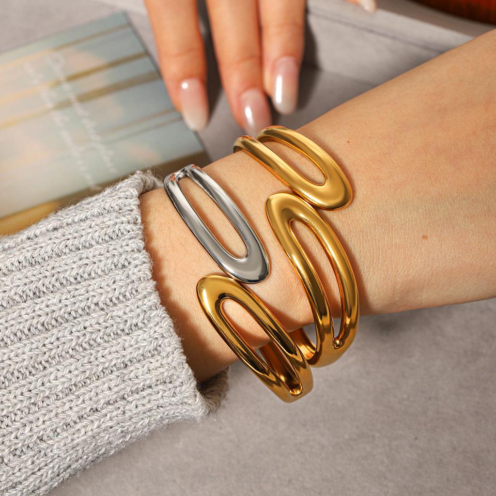 Color-block open bangle, non-fading jewelry, light luxury high-end gold titanium steel bracelet