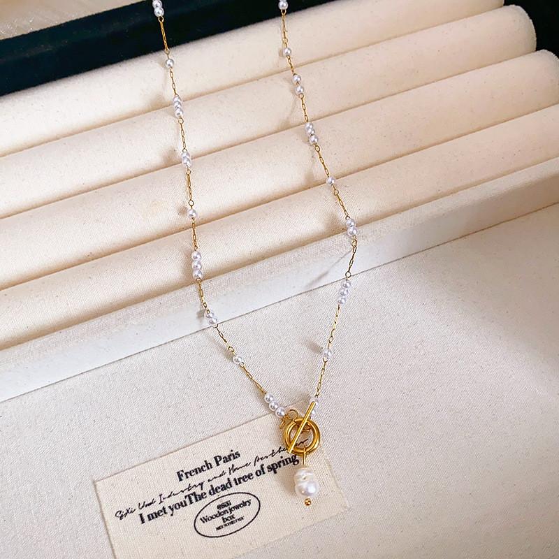 Titanium Steel Elegant Pearl Choker Chain With Geometric Shape For Ladies