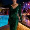 Damen Samt Abendkleid mit langen Ärmeln, Schal-Ausschnitt, Raffung, Schlitz, Bodycon-Kleid, Midi-Kleid für Hochzeitsgäste