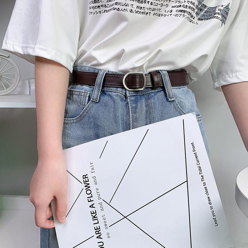 Ikke-porøse tynt belte for kvinner Enkel koreansk metallspenne Pu-lærbelter Jeans-kjole Dekorativ midjestropp