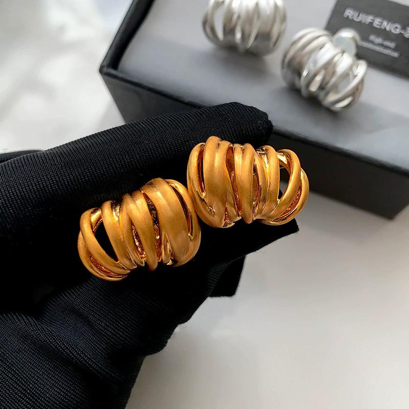 European and American Exaggerated Matte Retro Matte Gold and Silver Line Earrings Minimalist Lazy Circle Stud Earrings Women's Sterling Silver
