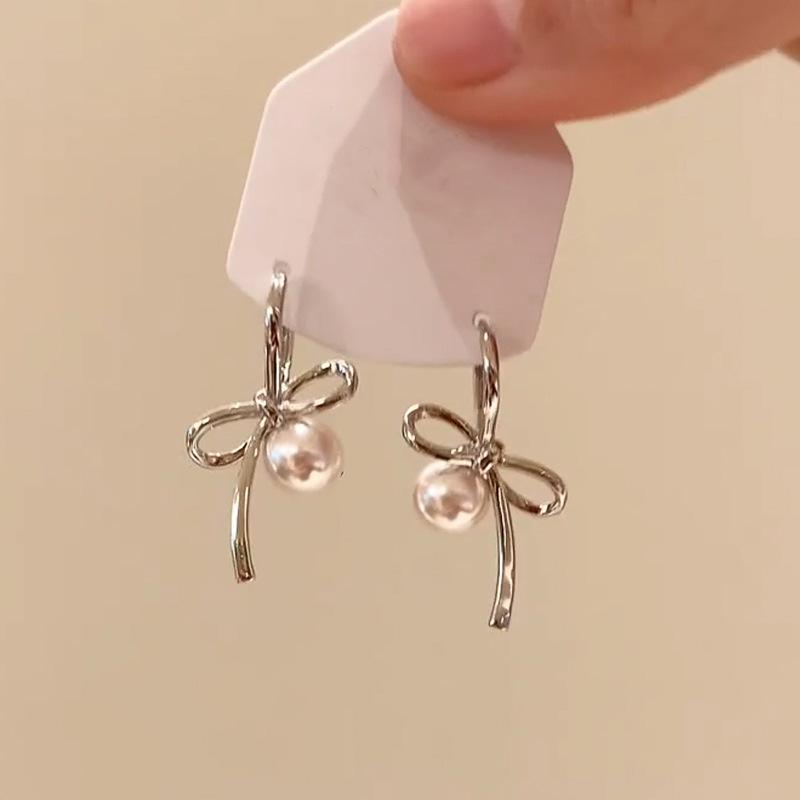

Elegant French Court Style Pearl Bow Earrings for Women