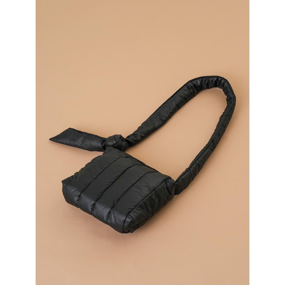 Daiso Prošívaná crossbody taška s mašlí Černá