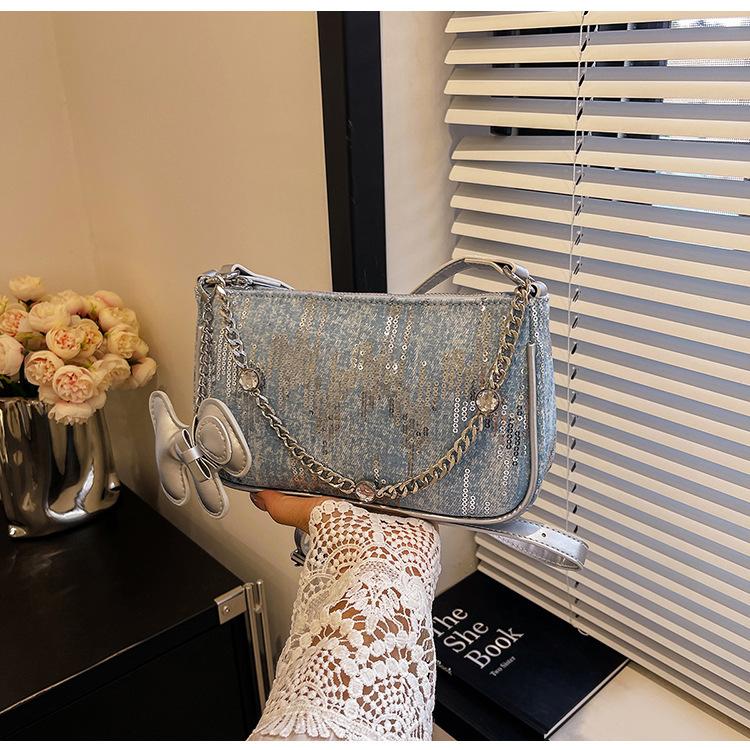 

Модная маленькая сумка с пайетками для ношения в руке женская 2025 новая корейская версия подмышечная сумка на плечо нишевая высококлассная сумка-мессенджер тренд серебряный