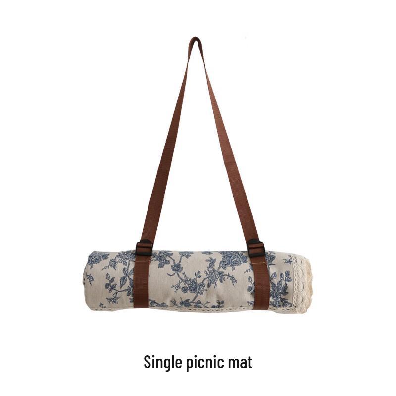 

OEING Blue Floral Outdoor Picnic Blanket