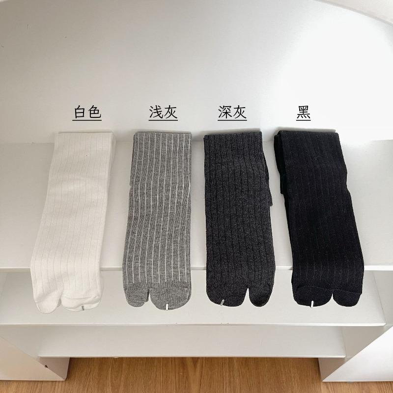 Korean Style Tabi Split Toe Socks – Black White Grey Calf Fashion Stackable for Schoolgirl, Trendy Unisex Crew Sock