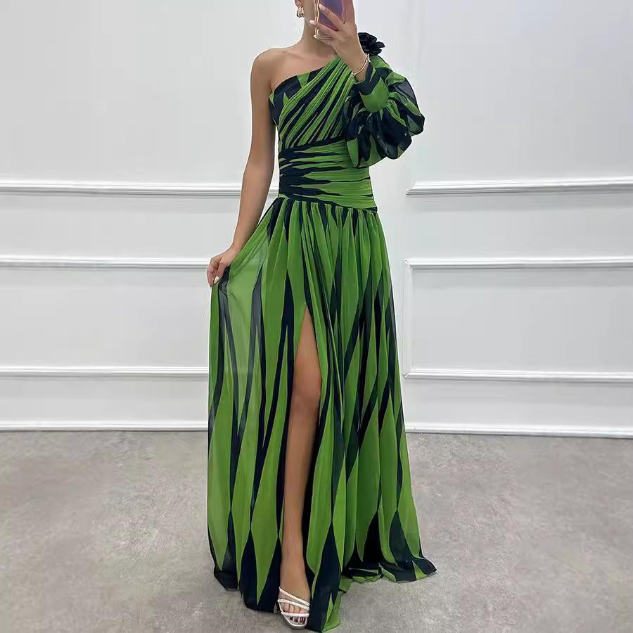 Spring and Autumn new printed slanted shoulder split dress, casual loose party dress