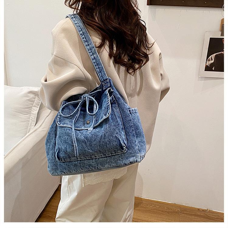 Simple and Exclusive Denim Handbag for Women, Retro Underarm Bag, High-end Lightweight Crossbody Tote Bag