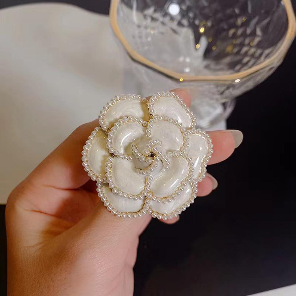 Flower Brooch Elegant Decorative Accessory Decor Ornament for Coat Suit Cover Up White