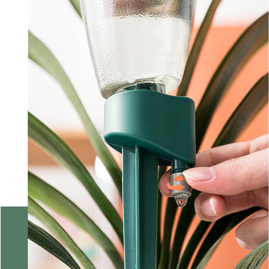 Automatic Plant Drippers, And Automatic Watering with Bottle Suitable For Indoor Outdoor Plants Adjustable Drip Rate Watering