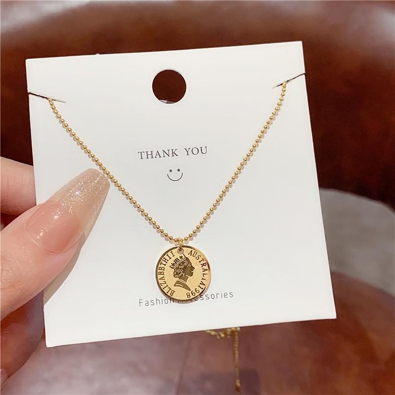 Niche French avatar pendant female, baroque titanium steel non-fading necklace personalized collarbone chain