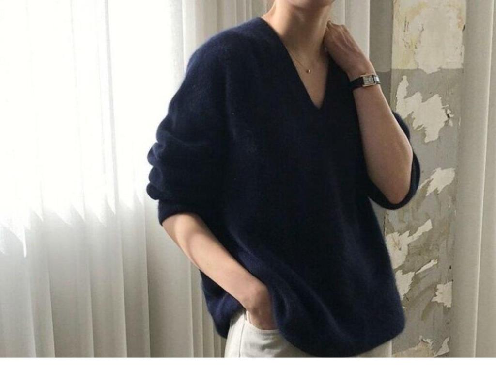 Women's Thick V-Neck Wool Sweater: Velvet, Loose, Casual Knitwear for Autumn & Winter