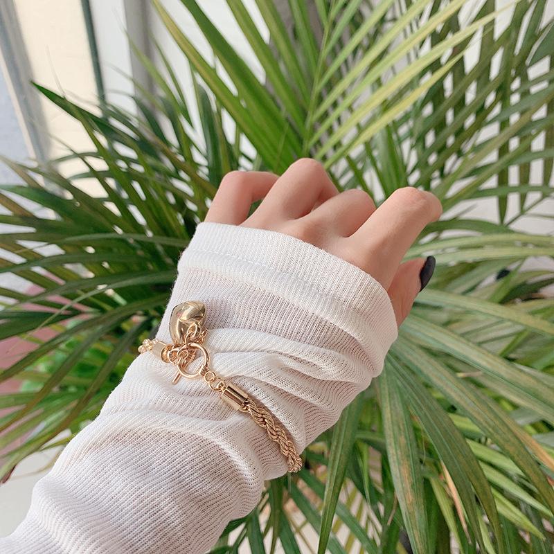 Love Round Brand Metal Bracelet Ins the Same Style, Fashionable Personalized Bracelet