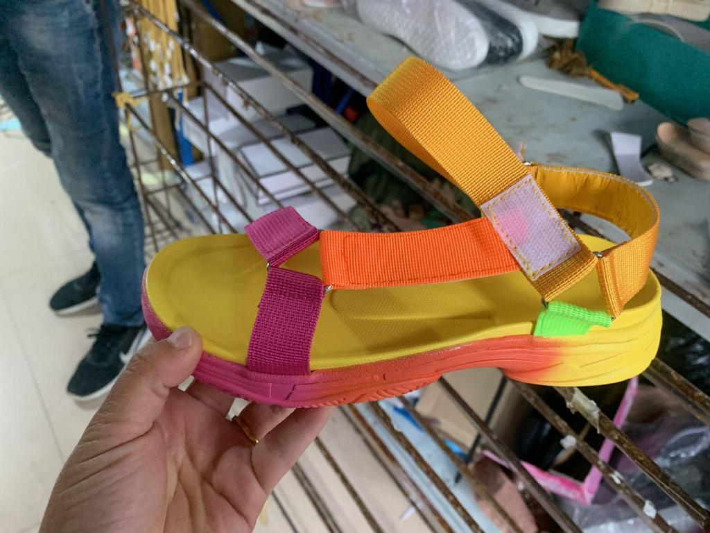 Dames Plus Size Kleurrijke Lichte Strandsandalen - Zachte Zool, Trendy Stijl (Maten 42-43)