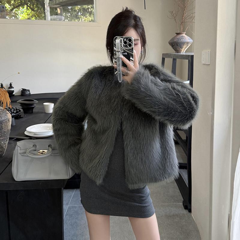 Autumn and Winter Long Sleeve Warm Fox Fur Coats Women Vintage Round Neck Elegant Plush Loose Jackets Women Solid Casual Ladies Outerwear Jacket 25519