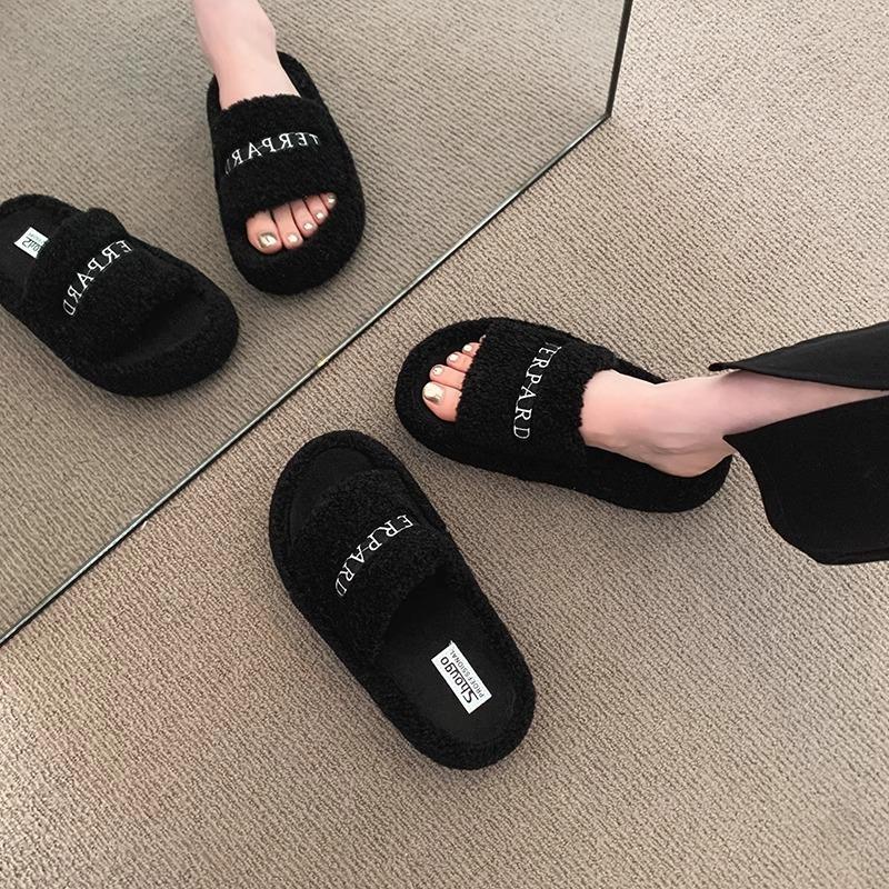 Mao Mao slippers women's wear 2025 autumn and winter new Korean version ins trendy shoes fluffy thickened home platform slippers