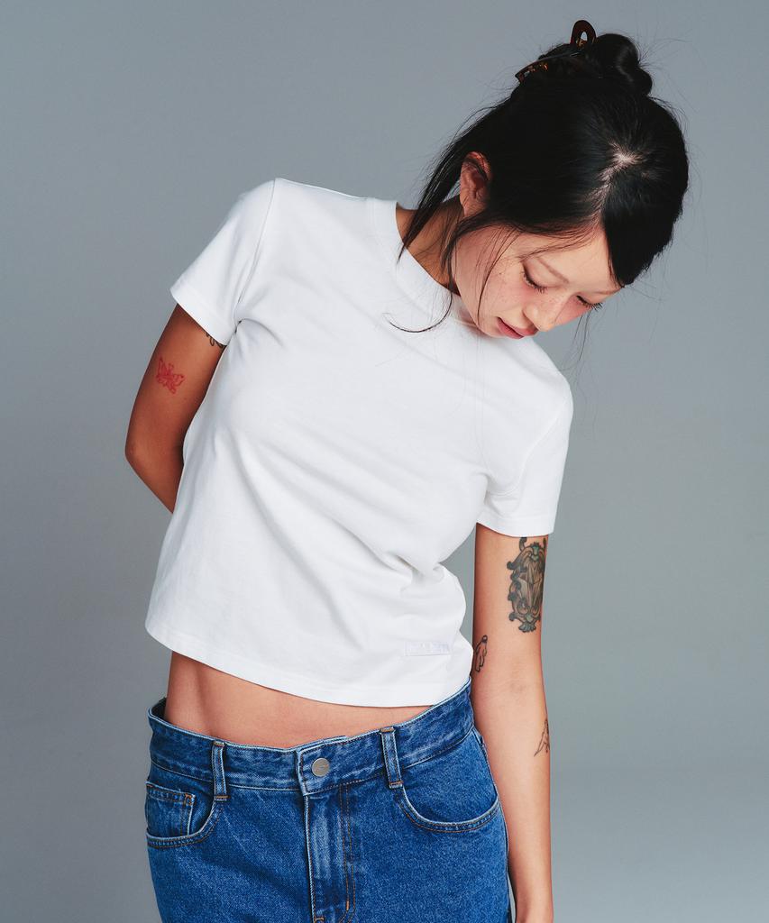 AMES-WORLDWIDE Classic Basic Tee White