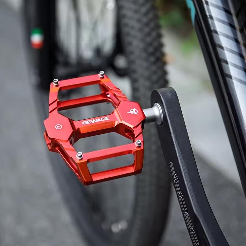 OEMMountain Bike Aluminum Alloy 3 Bearings Pedal Lightweight and Anti-slip Aluminum Alloy Pedals