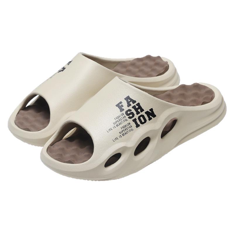 Men's Outdoor Thick-Soled Slippers: Comfortable, Wear-Resistant, Lightweight Sports Sandals for Indoor/Outdoor Use.