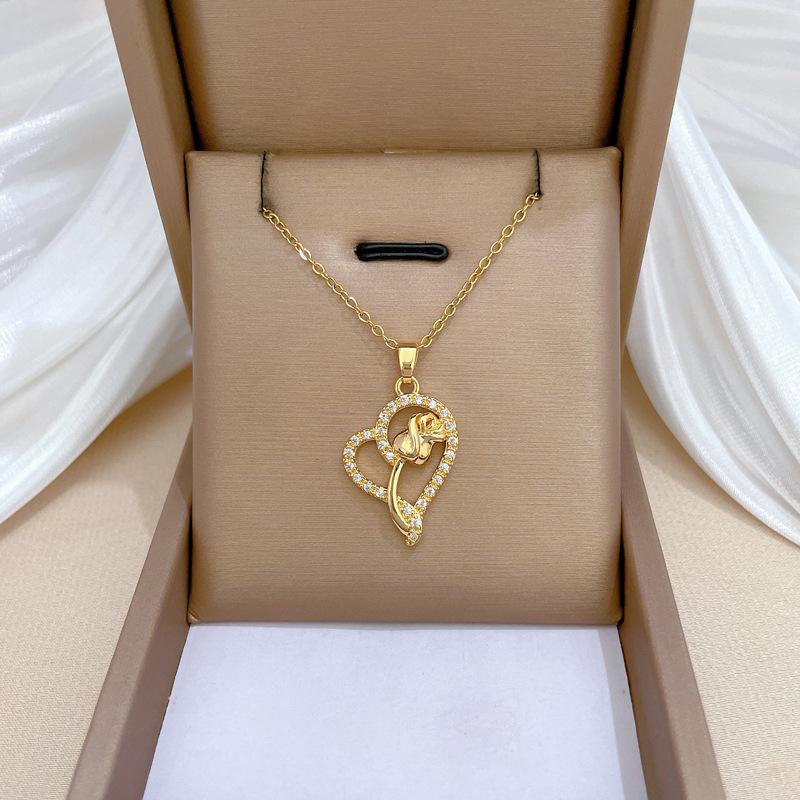 Love Rose Light Luxury Temperament Gorgeous Full Diamond Necklace Female Versatile Collarbone Chain Titanium Steel Chain