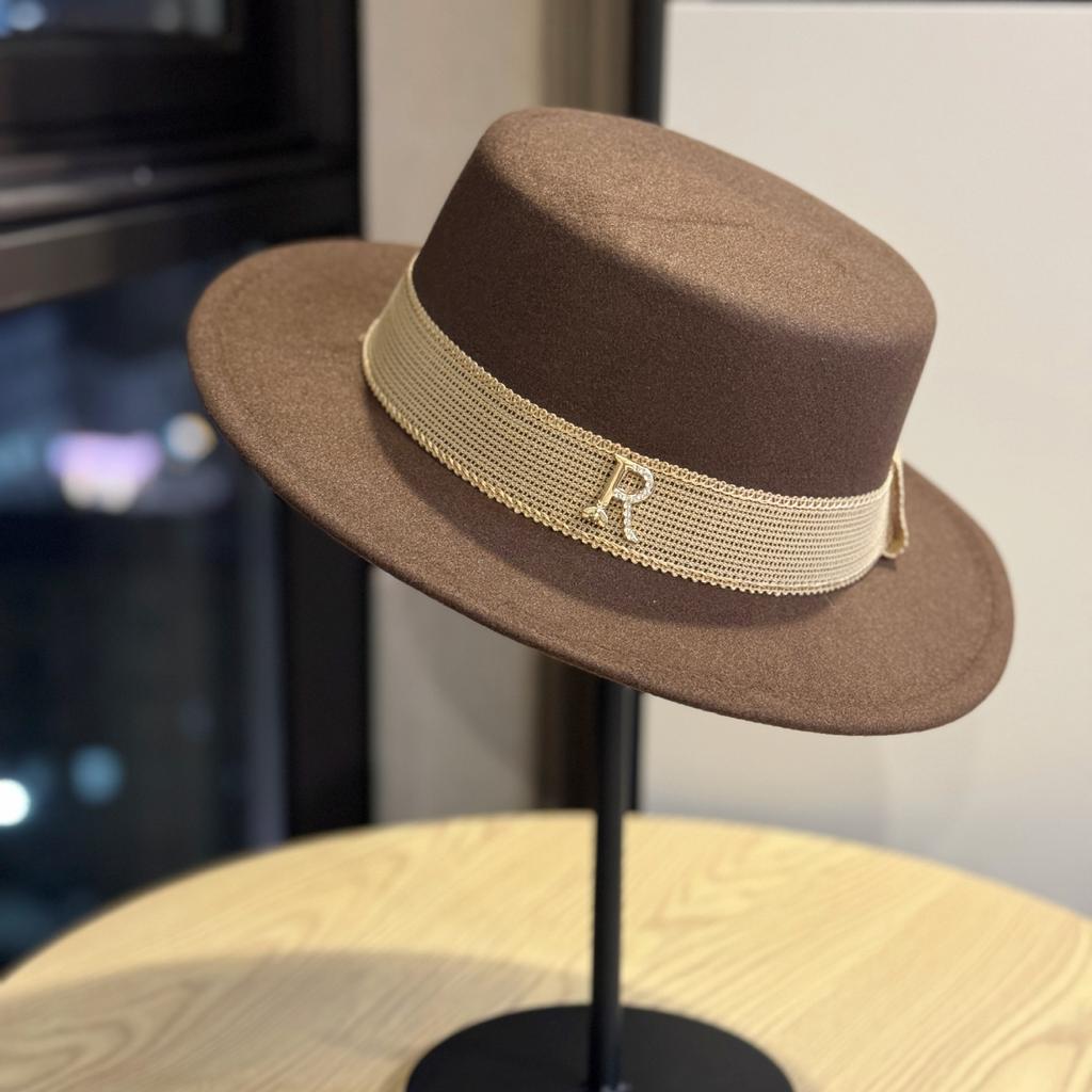 R Autumn and Winter Woolen French-style Elegant White Flat-top Hat for Women, British Retro Hepburn Jazz Hat, Trendy