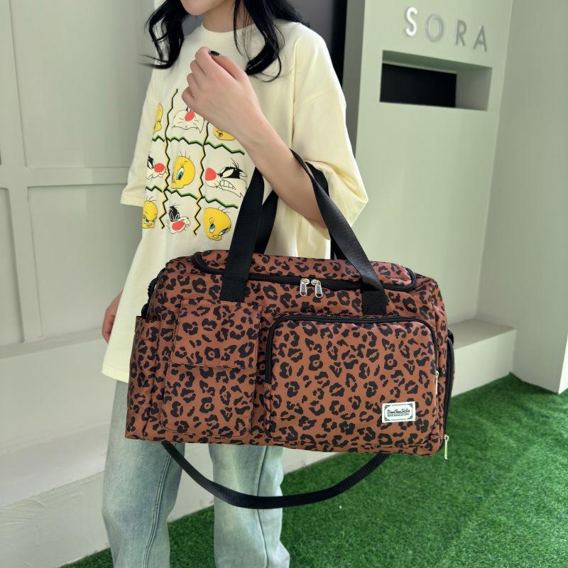 Travel bag Leopard print independent shoe compartment Large capacity hand bag Boarding fitness Yoga storage shoulder bag