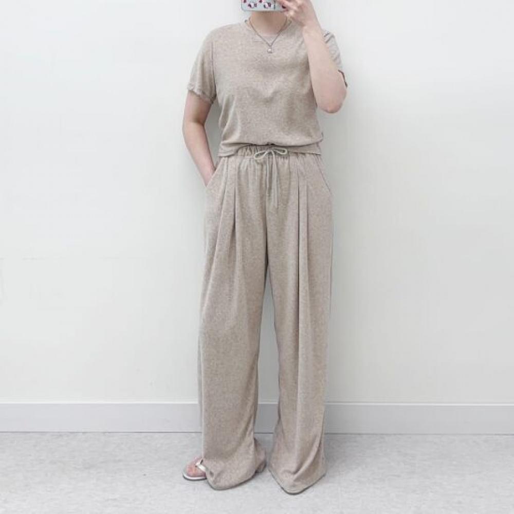 Mizqz Semi Crop T shirT wiTh Banding pinTuck Wide panTs