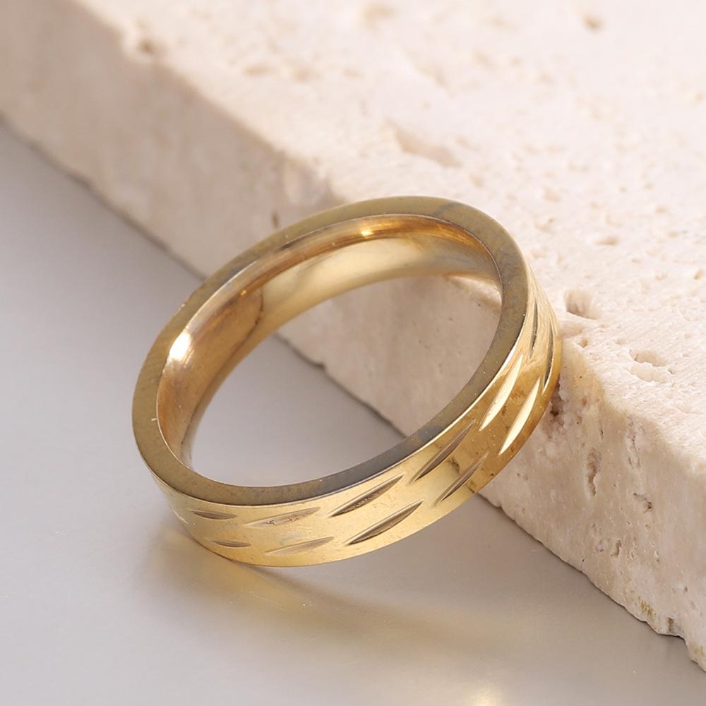 European & American Bestseller: Creative 3MM Wave Ring - 18K Gold Stainless Steel Finger Ring for Women Size 9 золотой