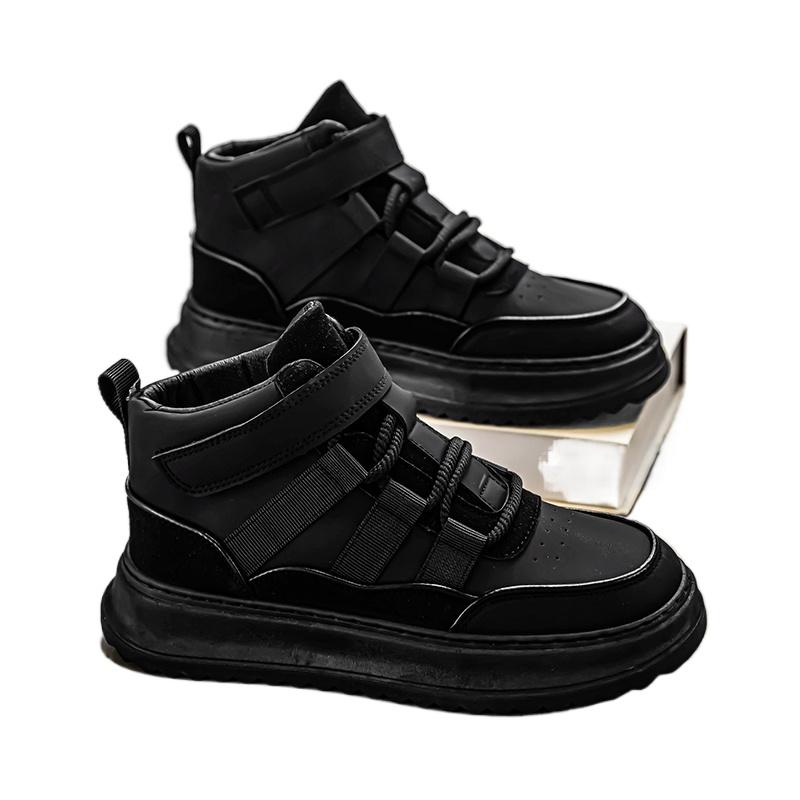 The New Men's Thick-soled High-top Casual Sports Shoes for Spring and Autumn Are Lightweight and Have Soft Soles