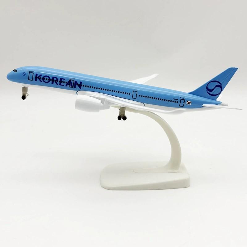 Decoration 20cm Korean Airways A350 Airplane 1/400 Scale Diecast Metal Alloy With Landing Gear Model Collection for Friend Gift