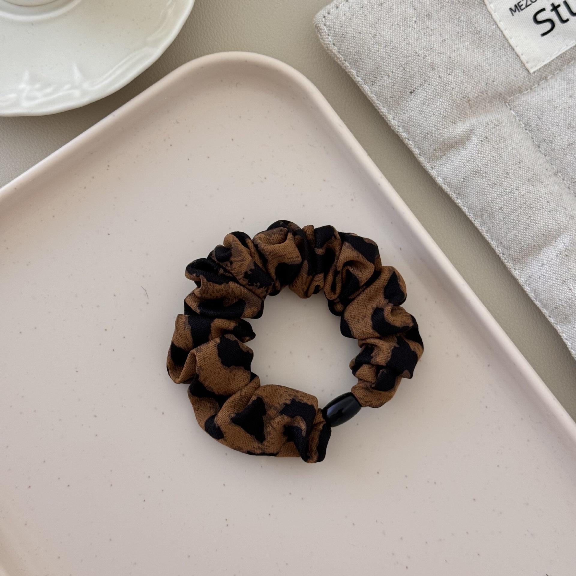 

Fashionable Leopard Print Hair Band, High Elasticity, Durable and Elegant Headband, Bun Head, Ponytail and Elastic Band